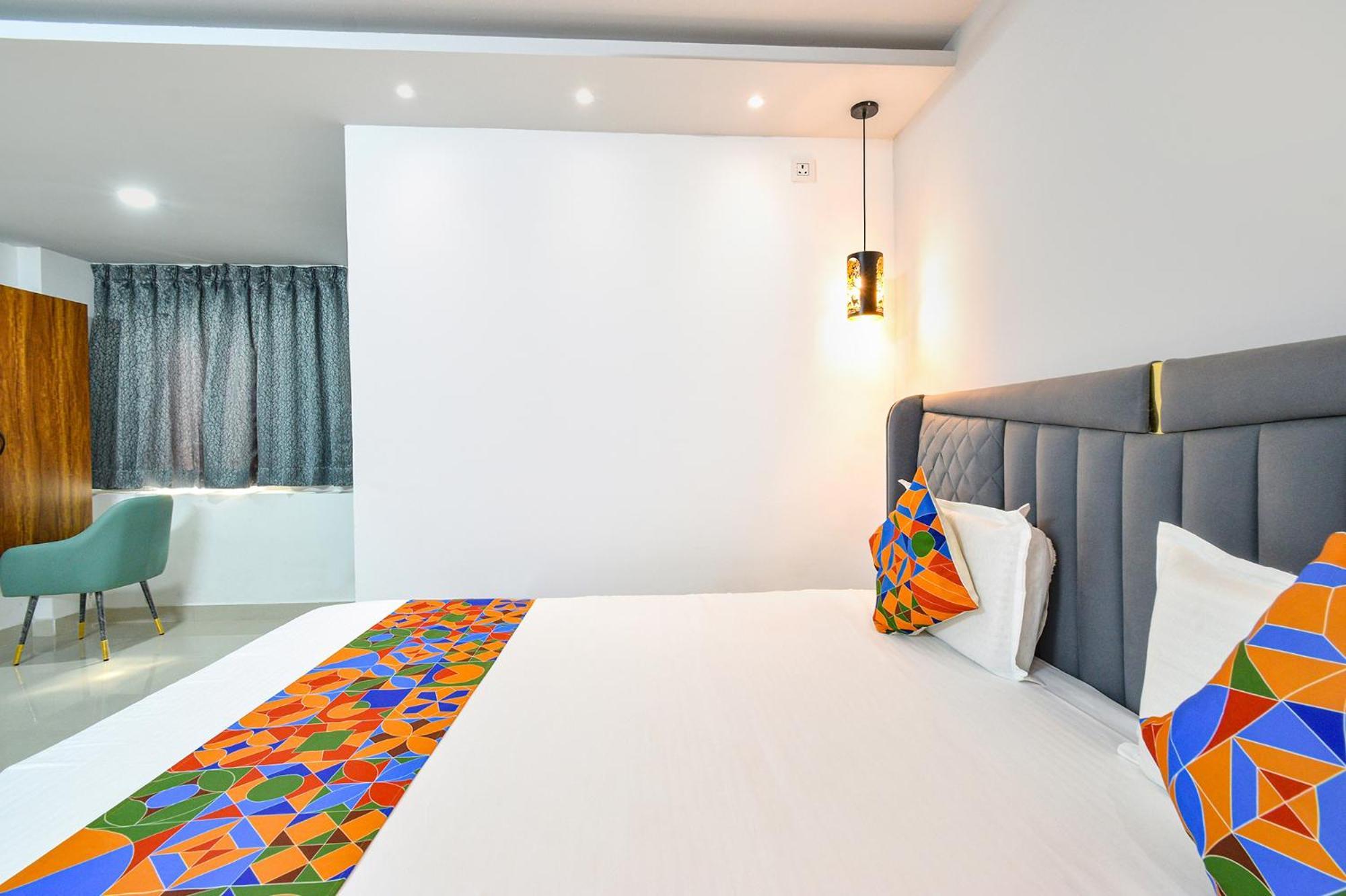 Fabhotel Srs Grand - Nr Mahindra University, Gandi Maisamma 3*
