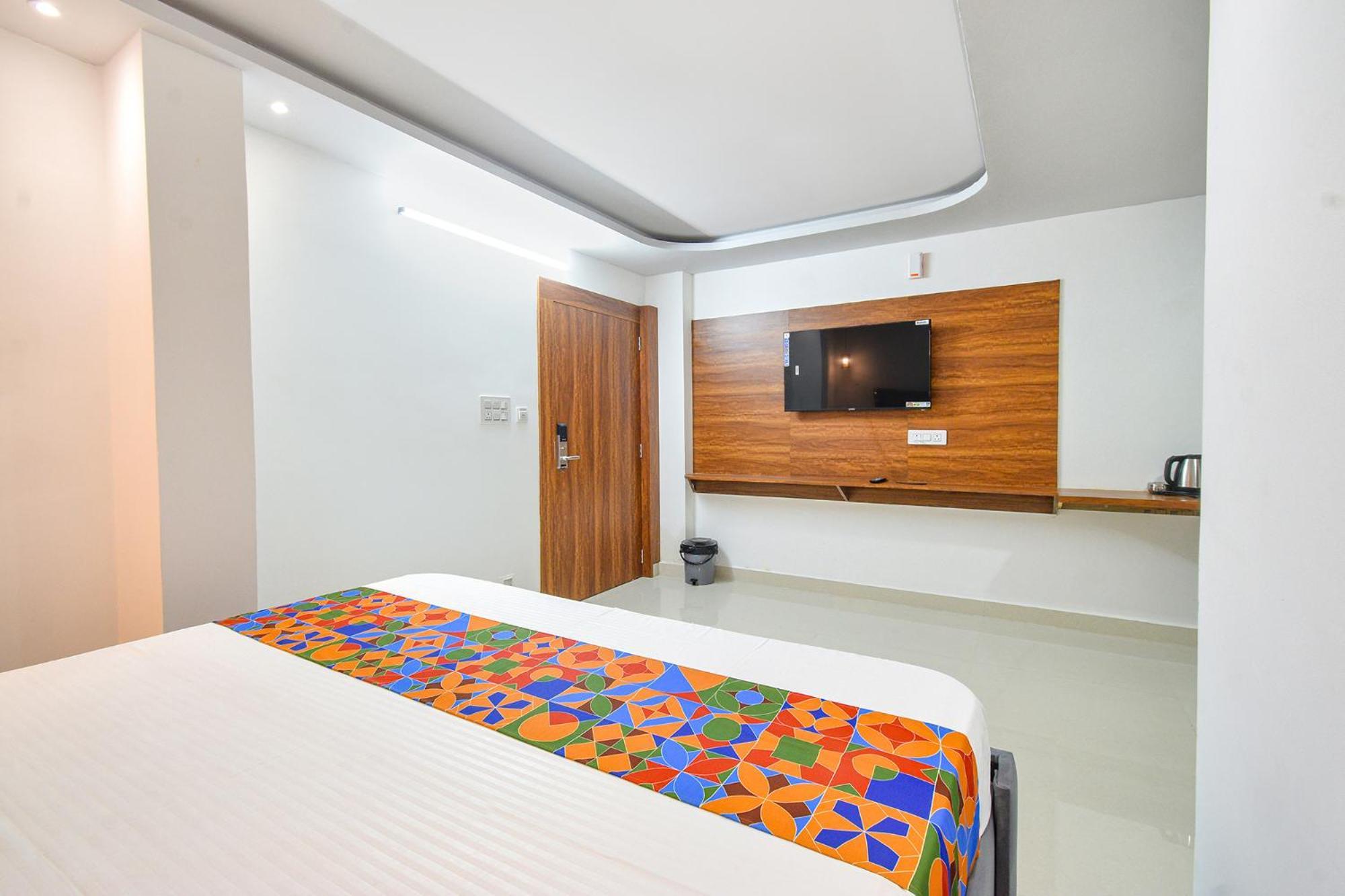 Fabhotel Srs Grand - Nr Mahindra University, Gandi Maisamma Hyderabad