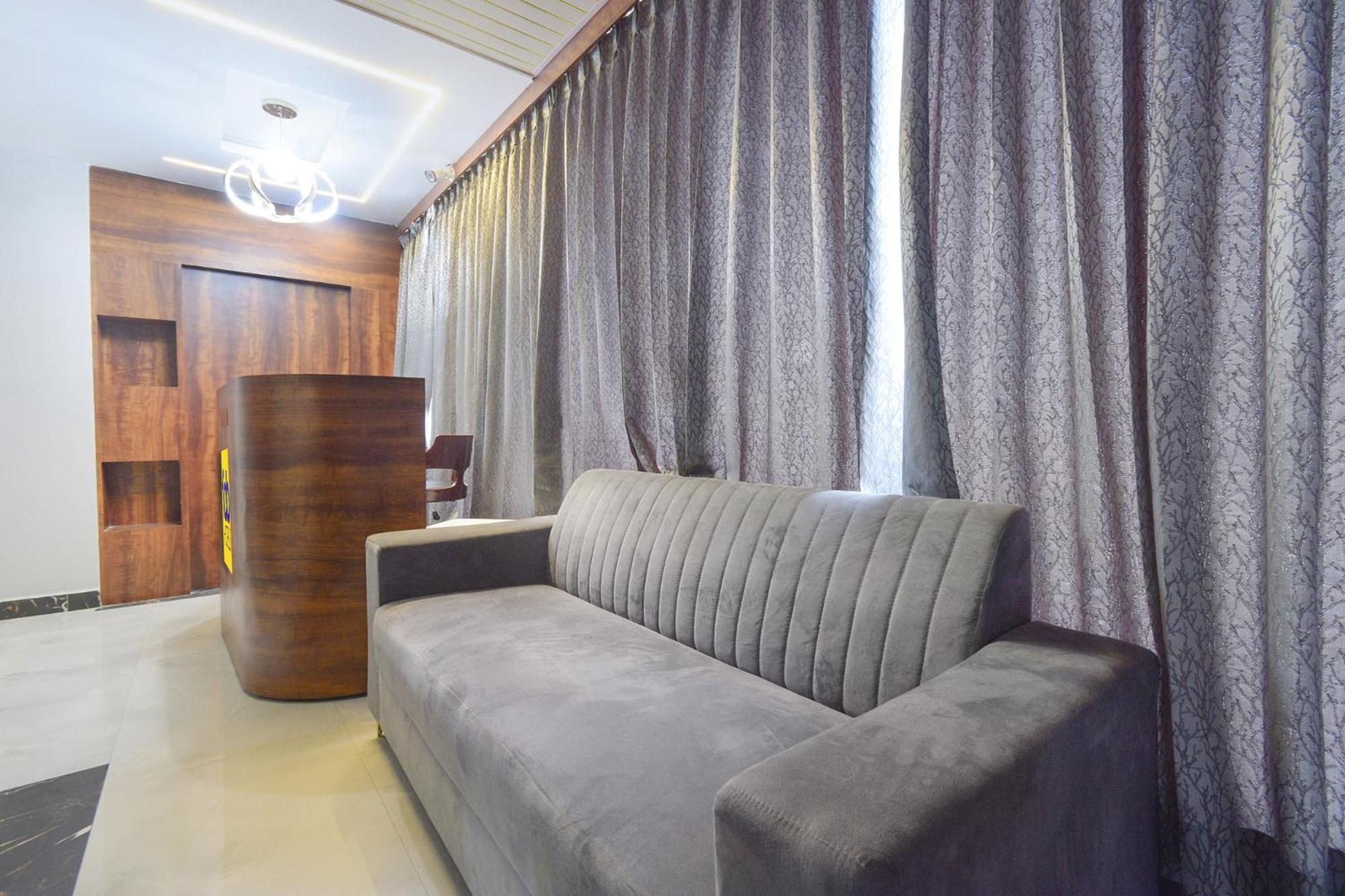 Fabhotel Srs Grand - Nr Mahindra University, Gandi Maisamma Hotel Hyderabad